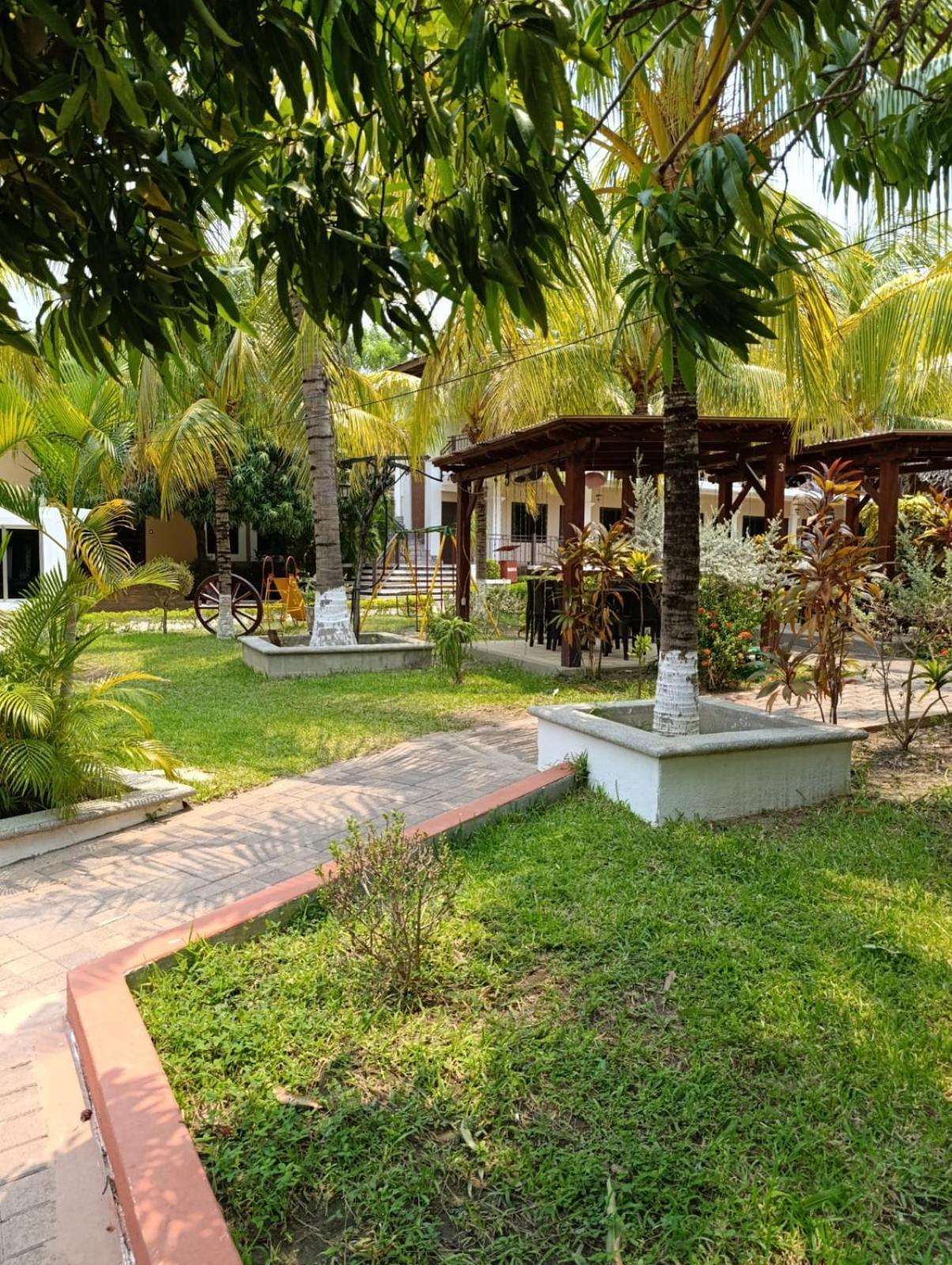 Hotel Hacienda El Pedregal à Estanzuela Extérieur photo